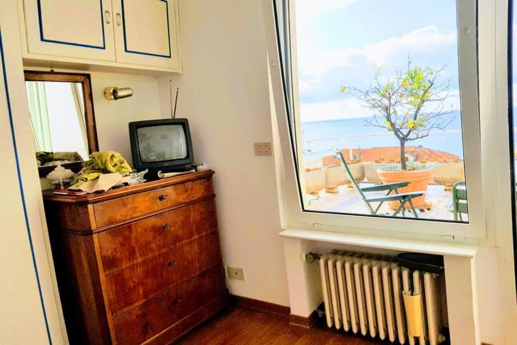 Attico Sul Mare A Sanremo Apartman Kültér fotó